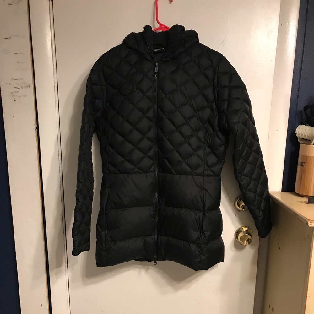 Women’s North face down coat L